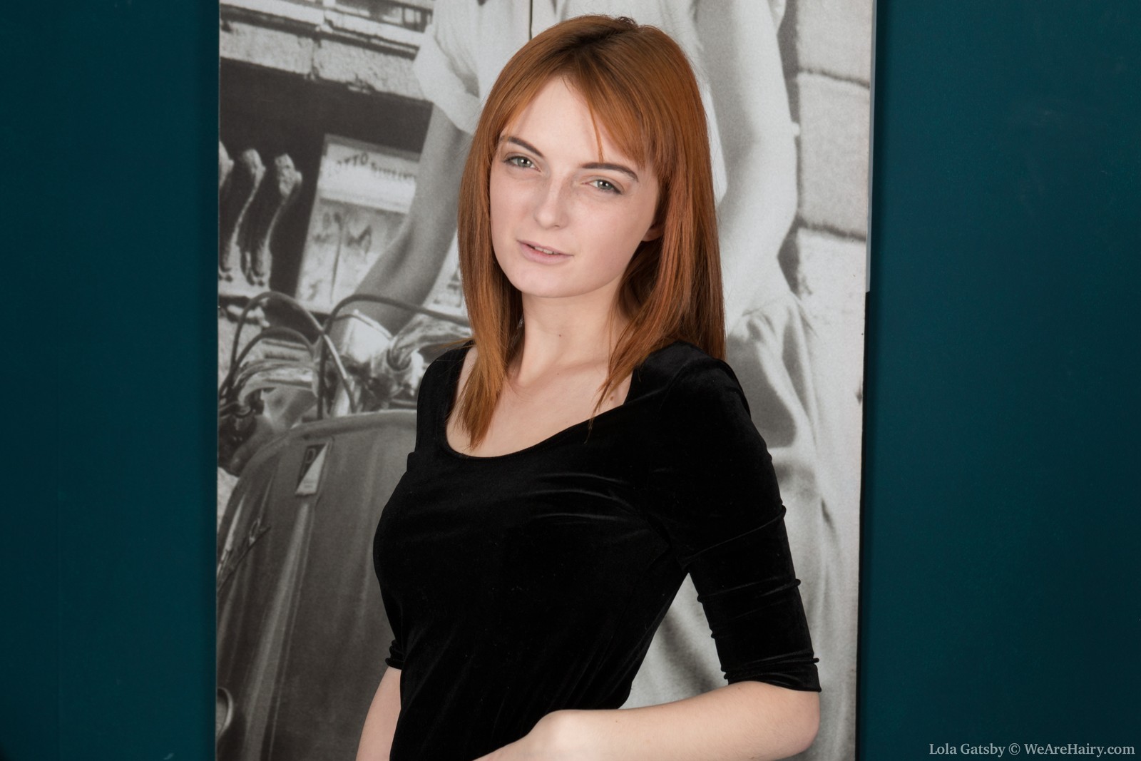 LolaGatsby_VelvetDressWhiteChair_001