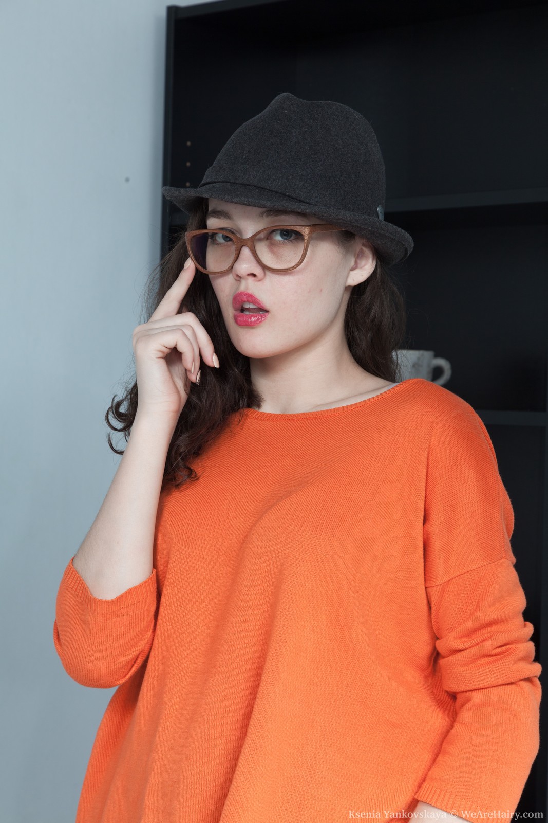 KseniaYankovskaya_BlackHatOrangeBlouse_001-1