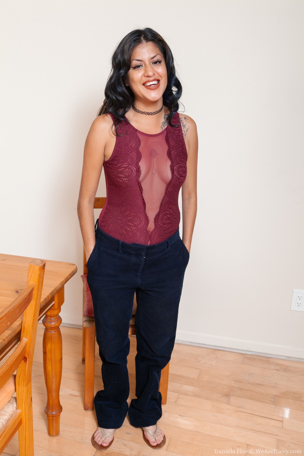 DanielaFlor_PurpleTopBlackPants_004